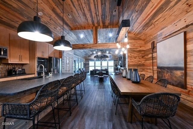 1421 Silver Poplar Lane, Sevierville, TN 37876