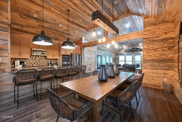 1421 Silver Poplar Lane, Sevierville, TN 37876