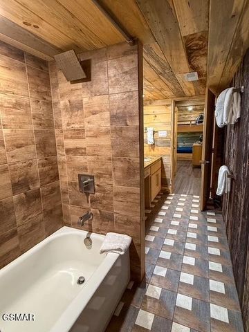 1421 Silver Poplar Lane, Sevierville, TN 37876