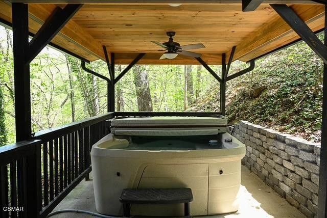 1421 Silver Poplar Lane, Sevierville, TN 37876