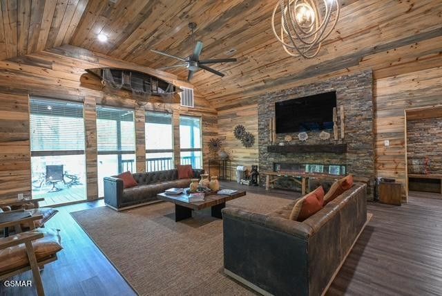 1421 Silver Poplar Lane, Sevierville, TN 37876