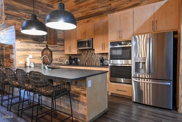 1421 Silver Poplar Lane, Sevierville, TN 37876