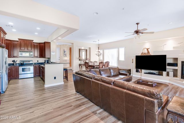 10230 E WHITE FEATHER Lane, Scottsdale, AZ 85262