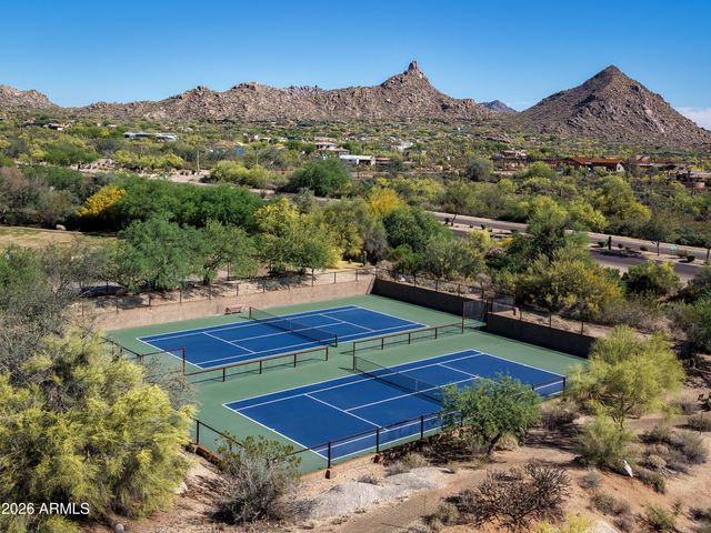 10230 E WHITE FEATHER Lane, Scottsdale, AZ 85262