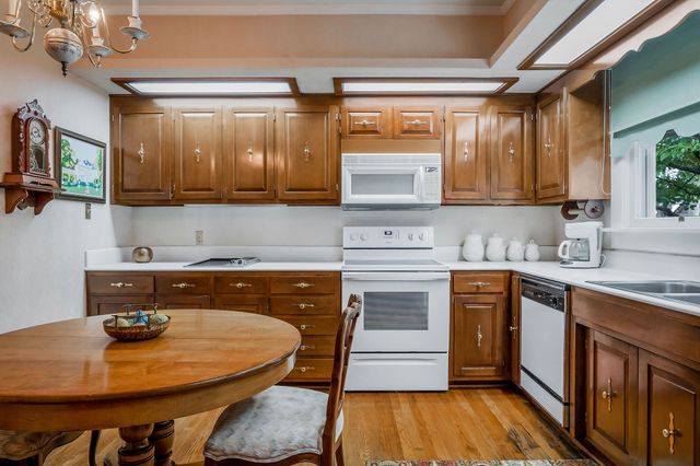 105 N Church St, Sparta, TN 38583