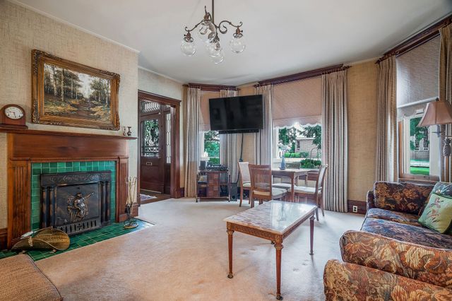 105 N Church St, Sparta, TN 38583