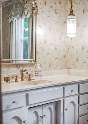 105 N Church St, Sparta, TN 38583