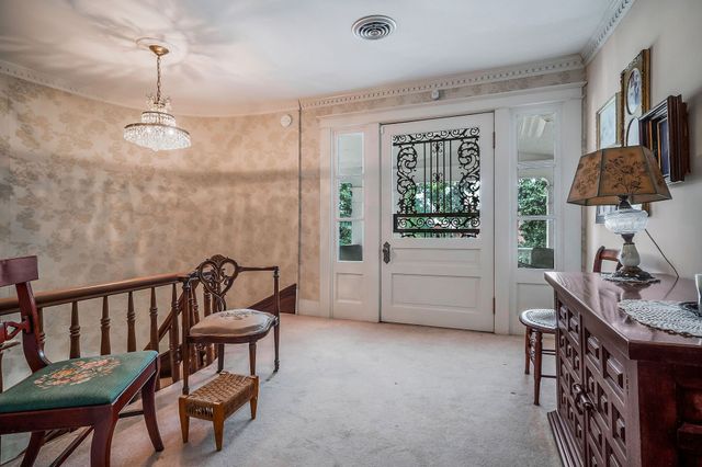 105 N Church St, Sparta, TN 38583