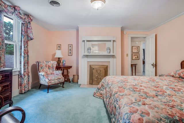 105 N Church St, Sparta, TN 38583