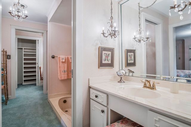 105 N Church St, Sparta, TN 38583