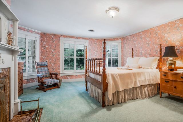 105 N Church St, Sparta, TN 38583