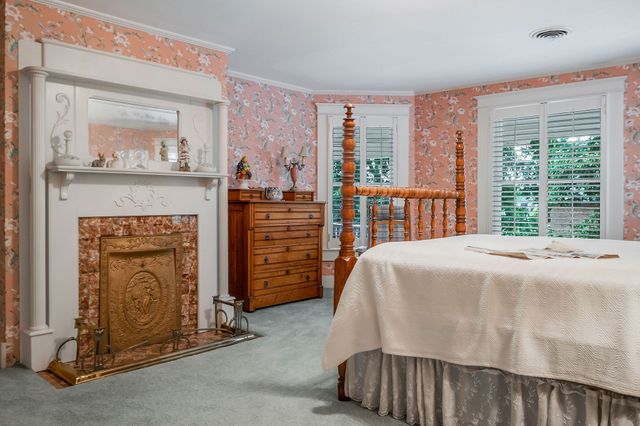 105 N Church St, Sparta, TN 38583