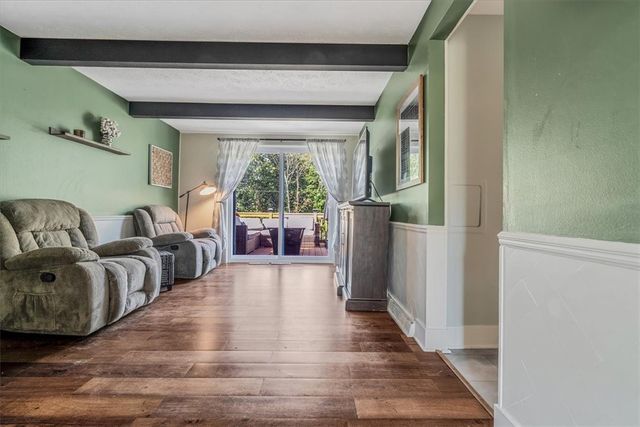 362 Toura Dr, Pleasant Hills, PA 15236