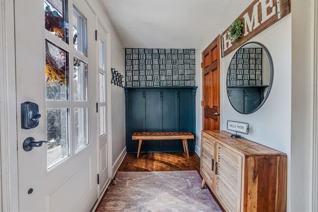 362 Toura Dr, Pleasant Hills, PA 15236