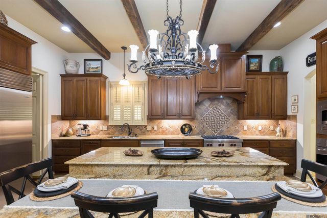 7938 Settlers Cir, Saint George, LA 70810