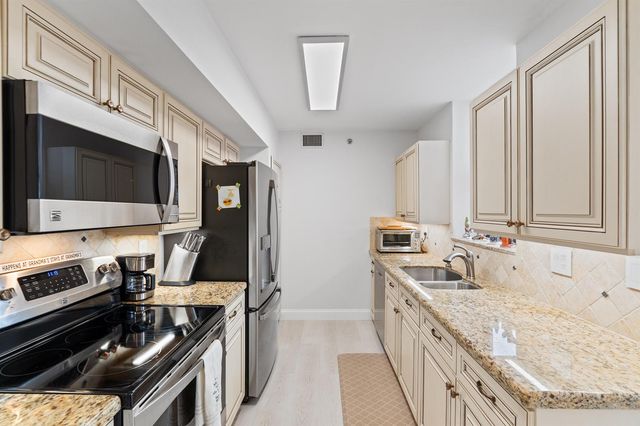7209 Promenade Drive 802, Boca Raton, FL 33433