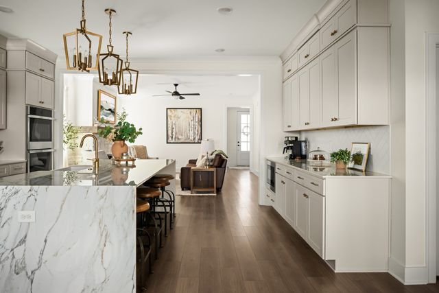 3476 Burgate Trl, Thompsons Station, TN 37179