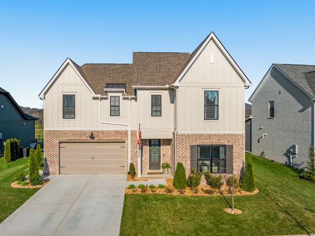 3476 Burgate Trl, Thompsons Station, TN 37179