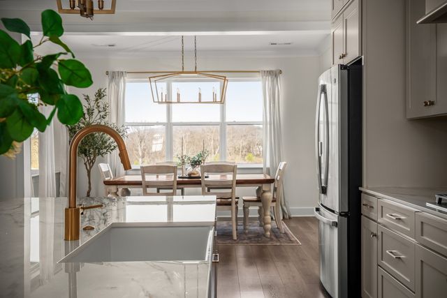 3476 Burgate Trl, Thompsons Station, TN 37179