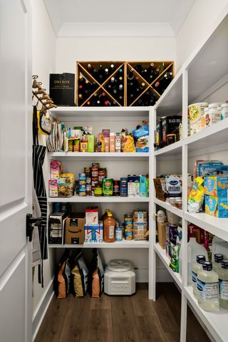 3476 Burgate Trl, Thompsons Station, TN 37179