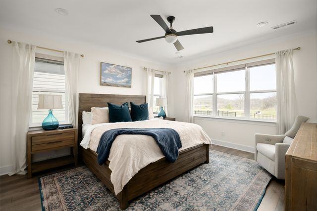 3476 Burgate Trl, Thompsons Station, TN 37179