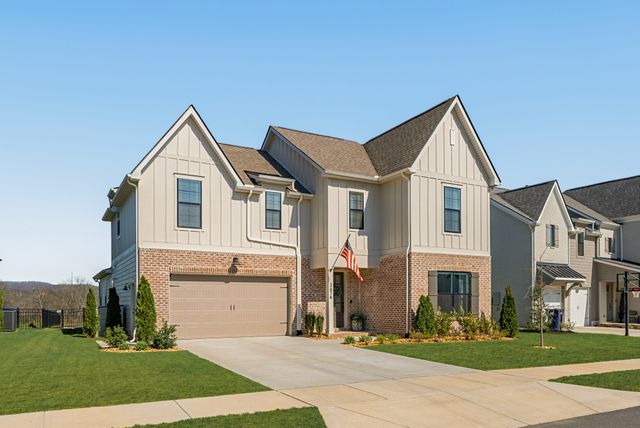 3476 Burgate Trl, Thompsons Station, TN 37179