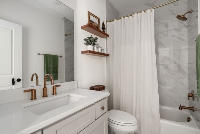 3476 Burgate Trl, Thompsons Station, TN 37179