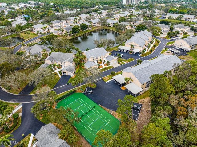 675 Wiggins Lake DR 202, Naples, FL 34110