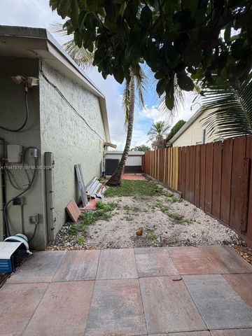 12241 268th St 1, Homestead, FL 33032