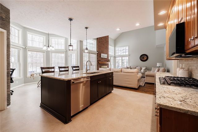 36 Sunleaf Drive, Penfield, NY 14526