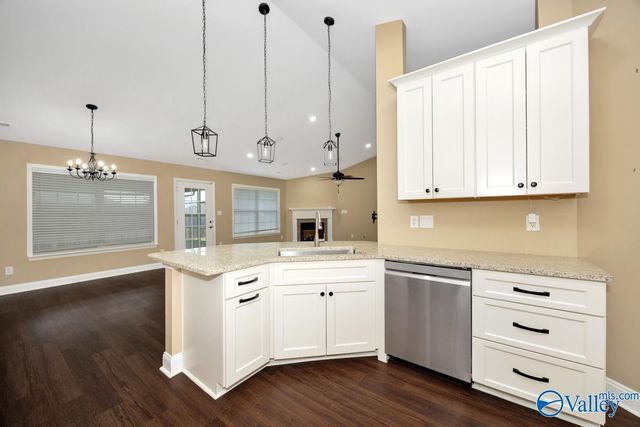 136 Robin Song Lane, Harvest, AL 35749