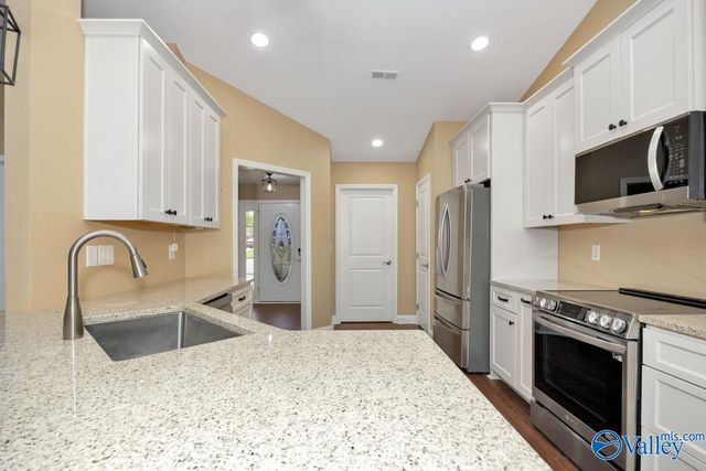 136 Robin Song Lane, Harvest, AL 35749