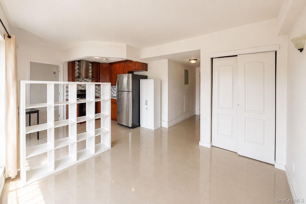 7166 Parsons Boulevard 6C, Flushing, NY 11365 — photo 4