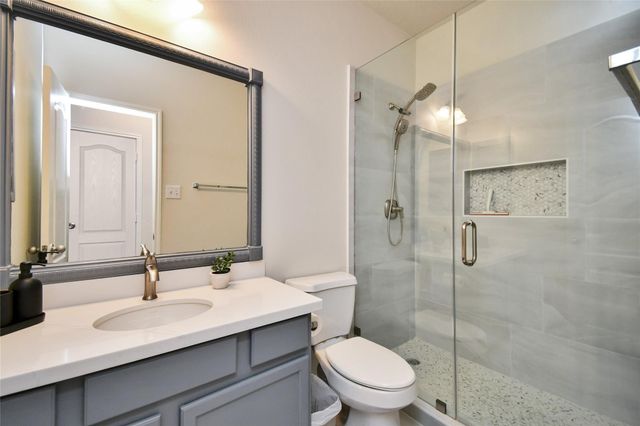 22 Wood Drake Place, Tomball, TX 77375