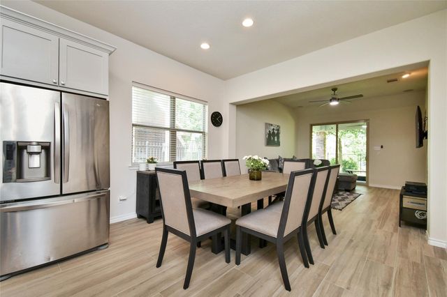 22 Wood Drake Place, Tomball, TX 77375