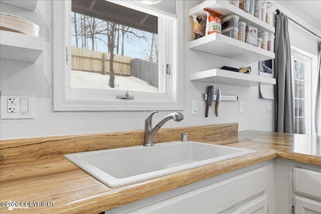 12533 Crested Butte Drive, Eagle River, AK 99577