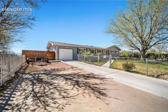 4011 Valley Drive, Pueblo, CO 81008