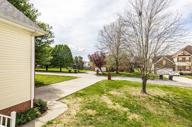 1232 Stanfield Ct, Gallatin, TN 37066