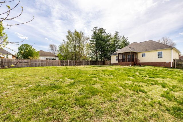 1232 Stanfield Ct, Gallatin, TN 37066