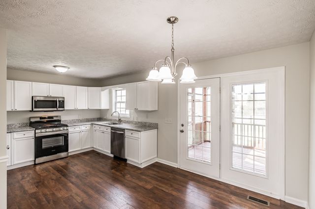 1232 Stanfield Ct, Gallatin, TN 37066