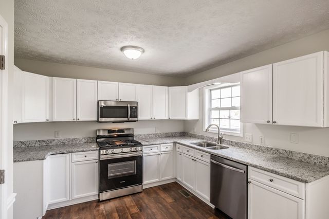 1232 Stanfield Ct, Gallatin, TN 37066