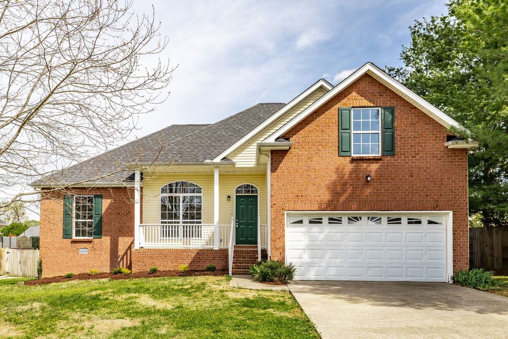 1232 Stanfield Ct, Gallatin, TN 37066