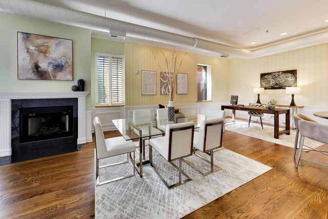 1016 W Madison Street 4S, Chicago, IL 60607