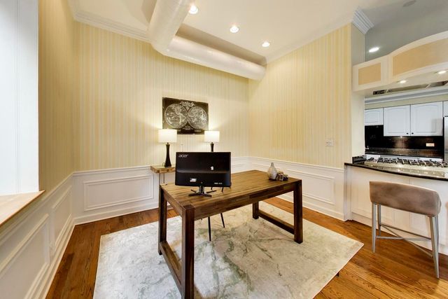1016 W Madison Street 4S, Chicago, IL 60607