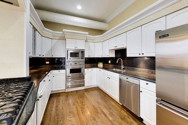 1016 W Madison Street 4S, Chicago, IL 60607