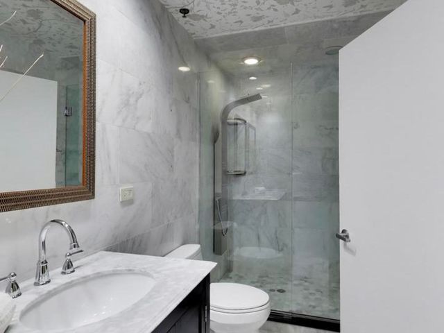 1016 W Madison Street 4S, Chicago, IL 60607