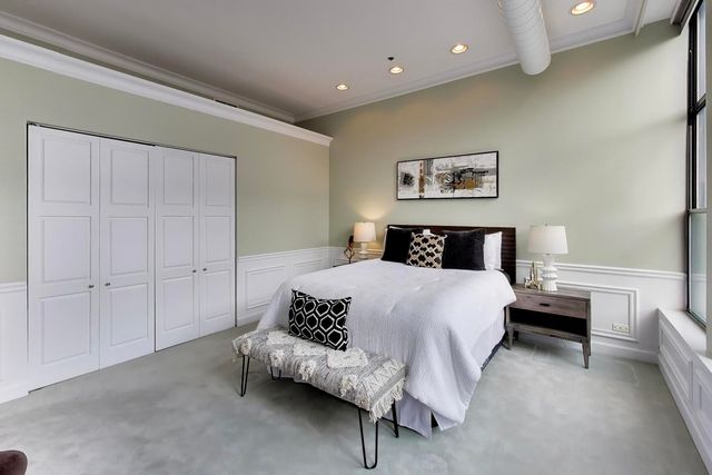 1016 W Madison Street 4S, Chicago, IL 60607