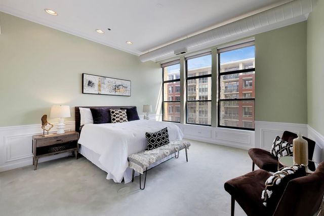 1016 W Madison Street 4S, Chicago, IL 60607