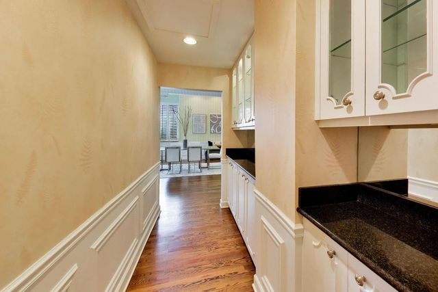 1016 W Madison Street 4S, Chicago, IL 60607