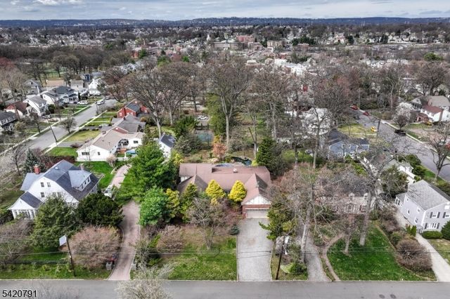 83 Whitford Ave, Nutley Twp., NJ 07110